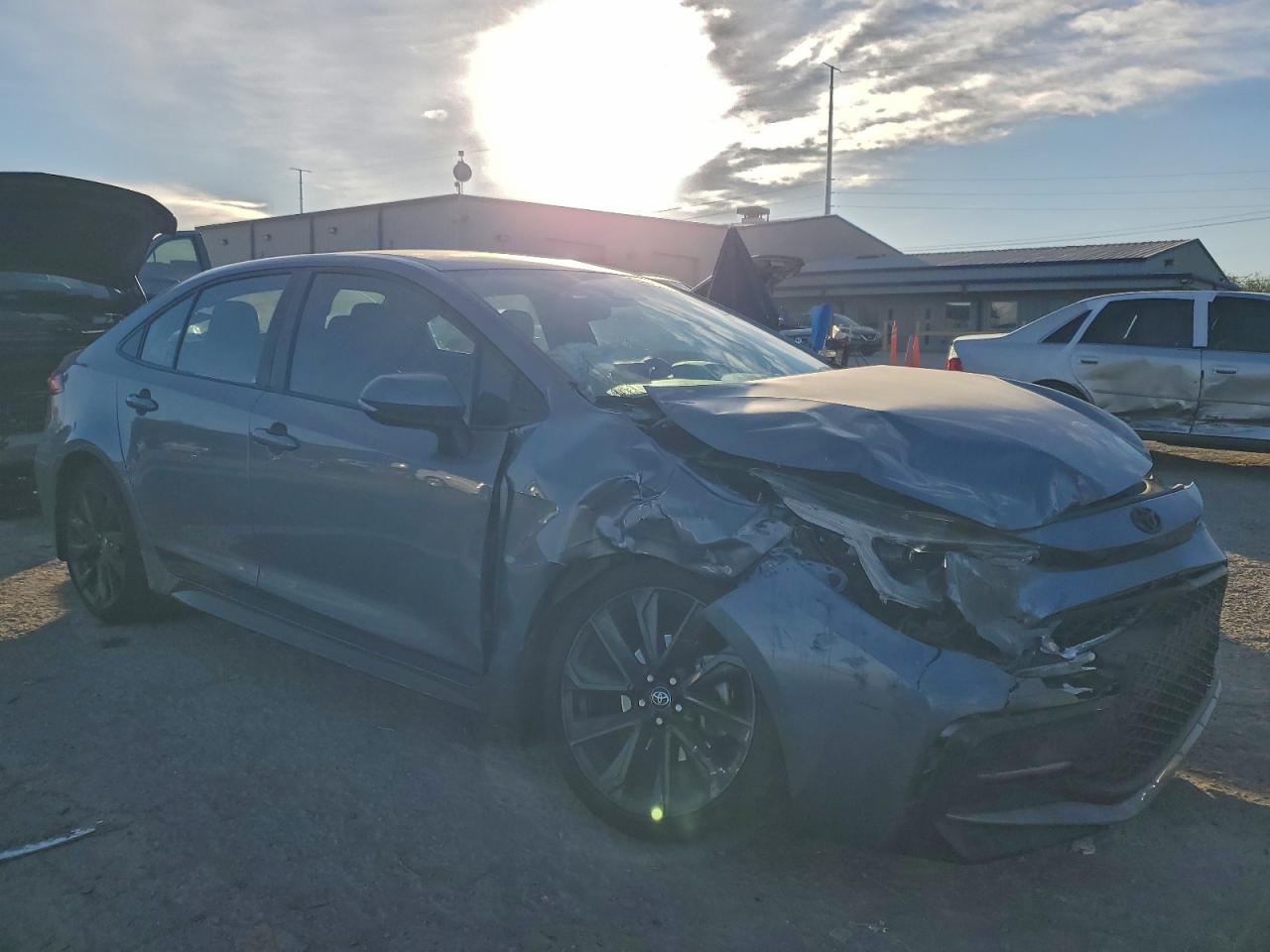 Toyota Corolla Se Image 12