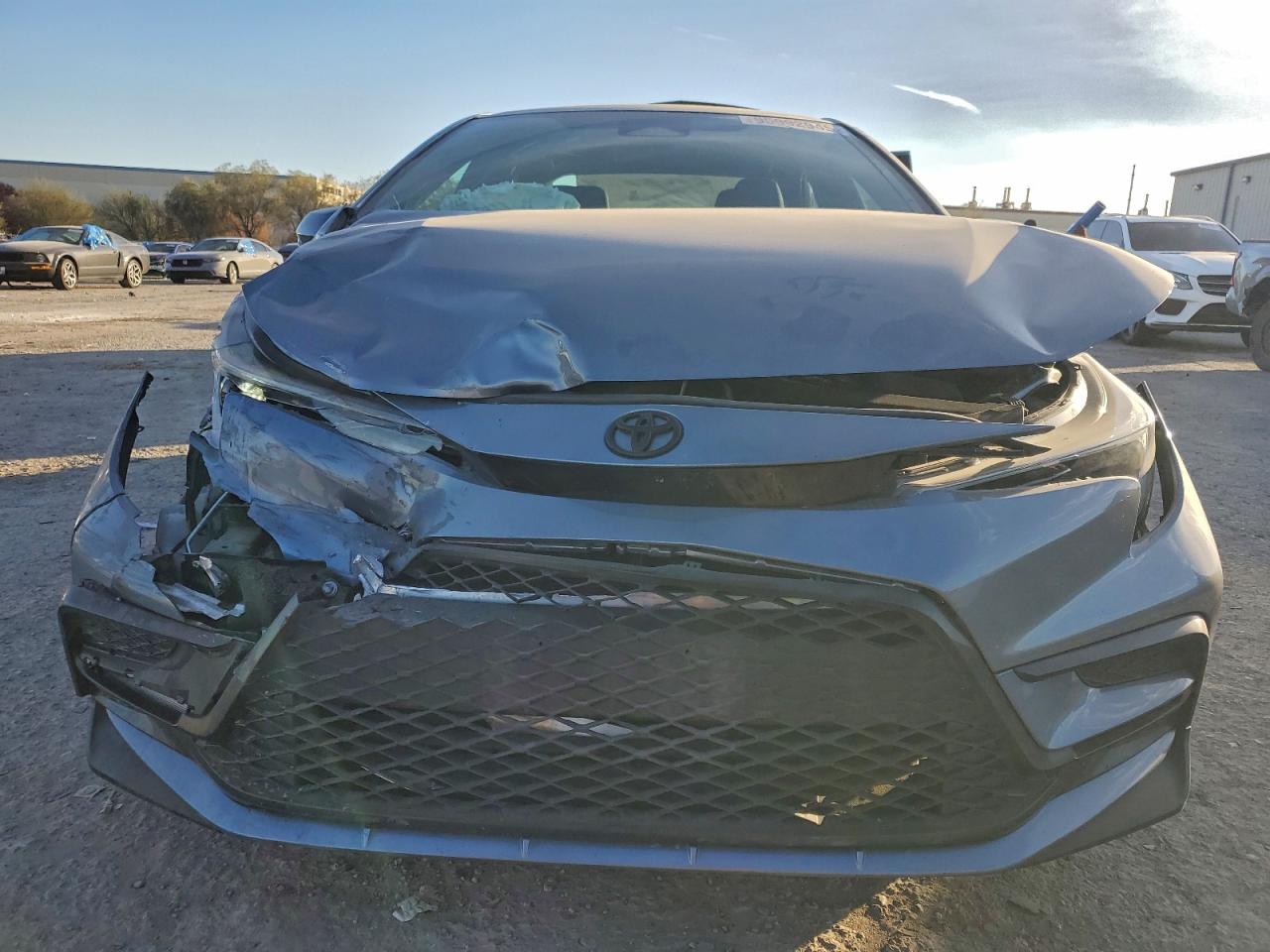 Toyota Corolla Se Image 2