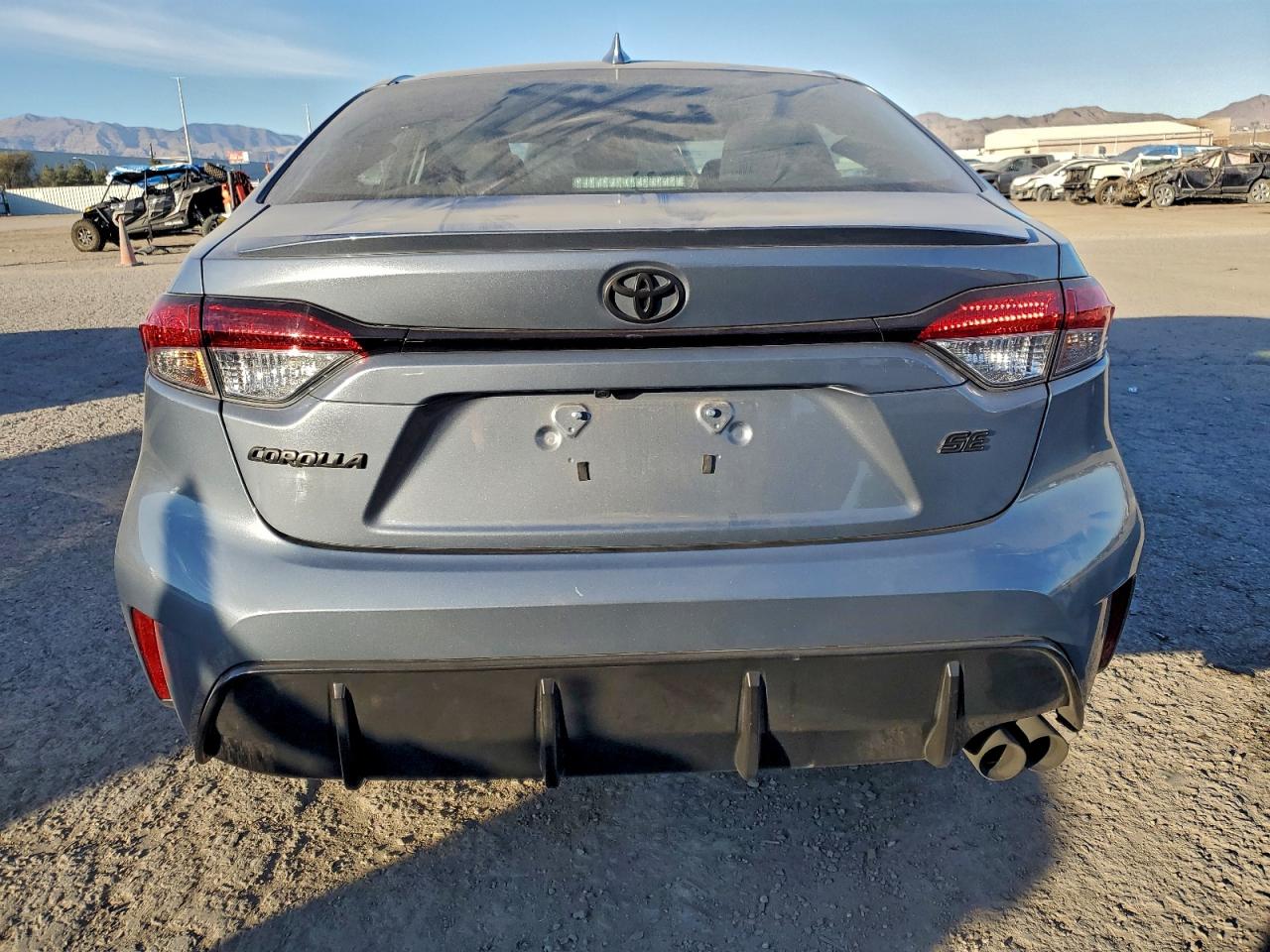 Toyota Corolla Se Image 6