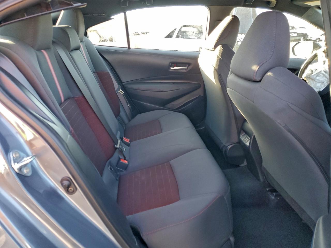 Toyota Corolla Se Image 11