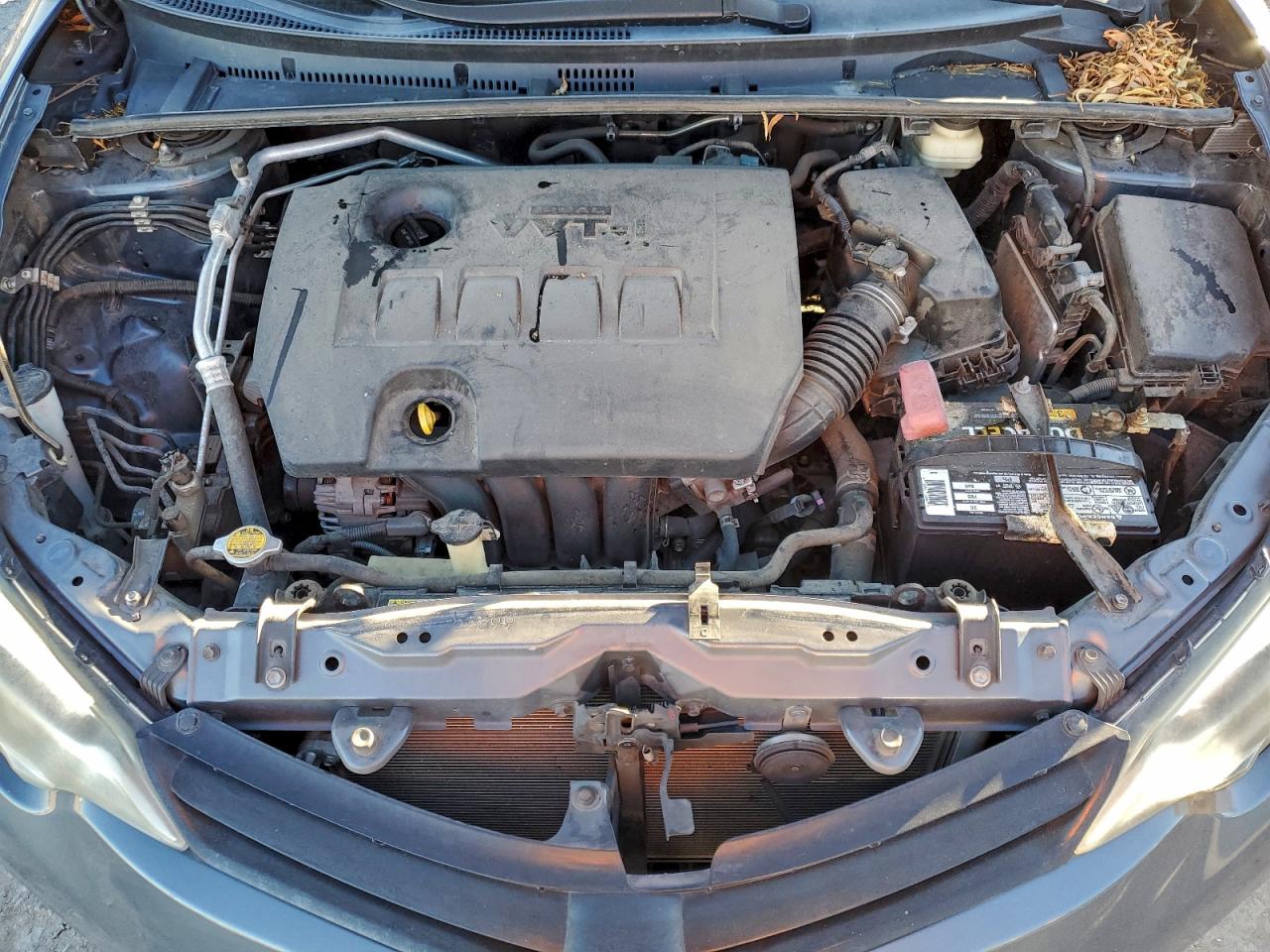 Toyota Corolla L Image 12