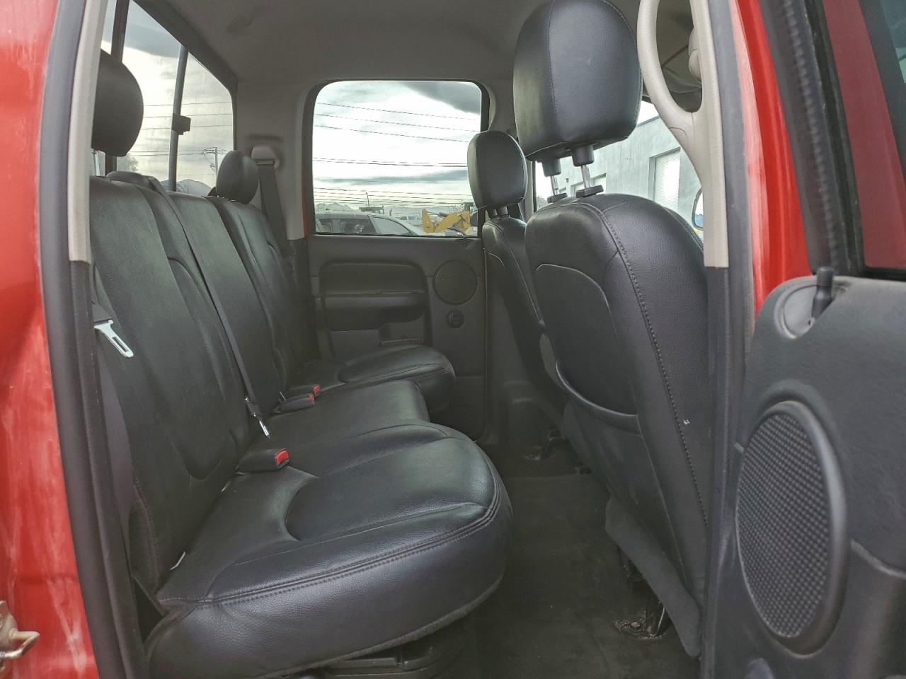 Dodge Ram 1500 St Image 9