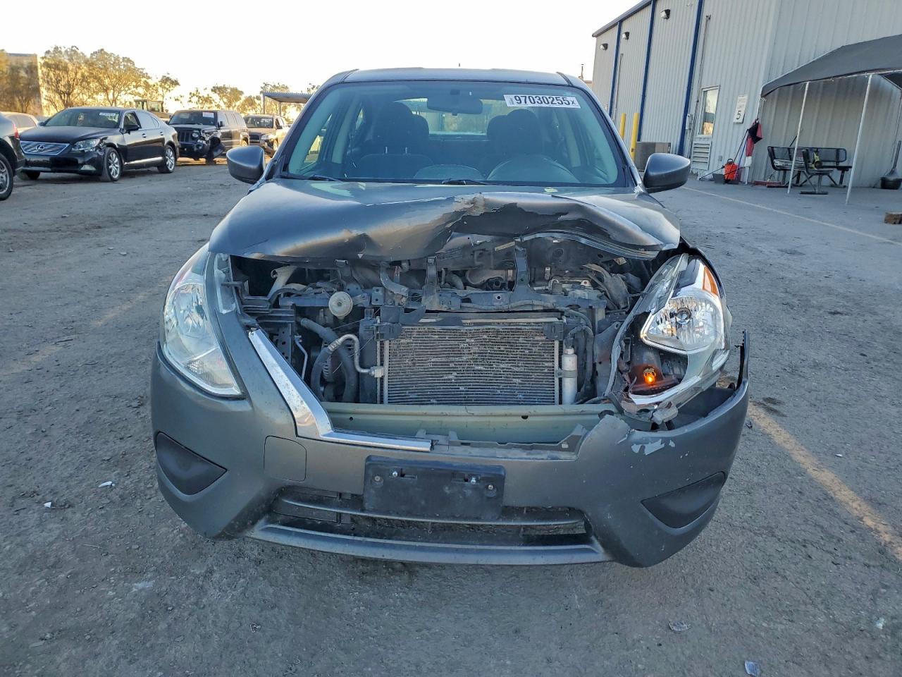 Nissan Versa S Image 3