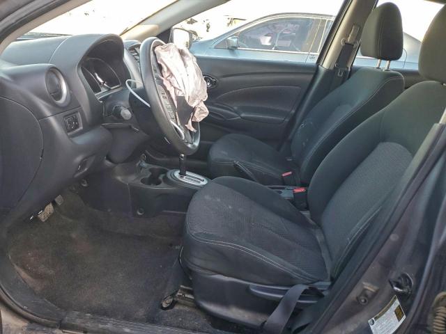 Nissan Versa S Image 4