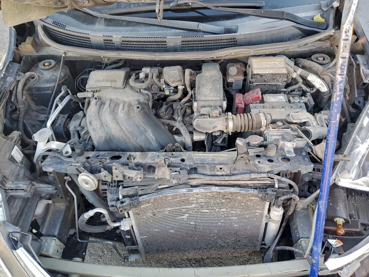 Nissan Versa S Image 8