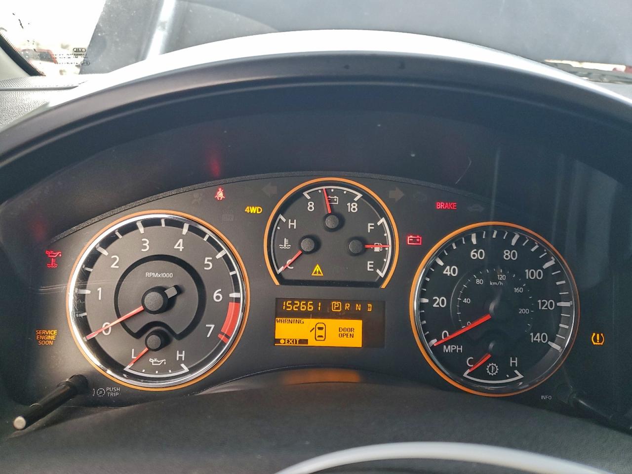 Nissan Titan Xe Image 10