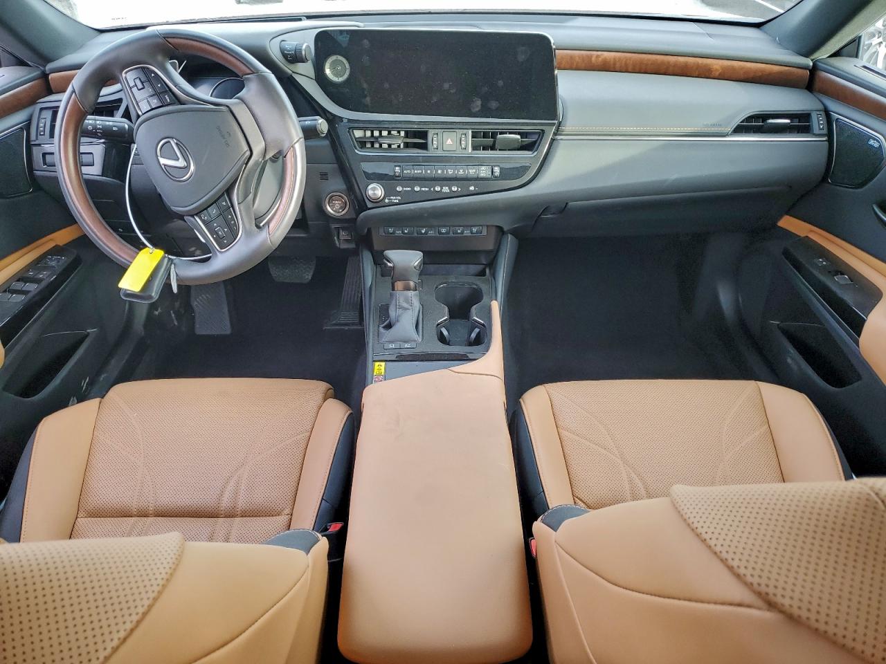 Lexus Es 300h Base Image 13