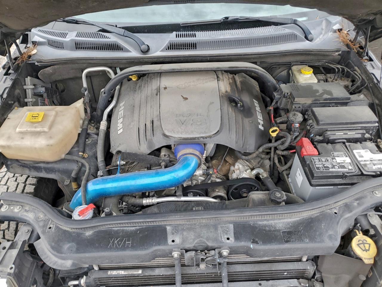 Jeep Commander Sport Image 6