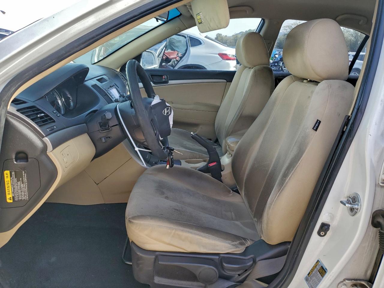 Hyundai SONATA Gls Image 3