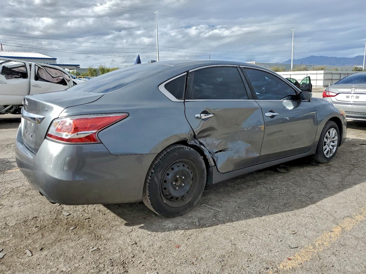 Nissan Altima 2.5 Image 7