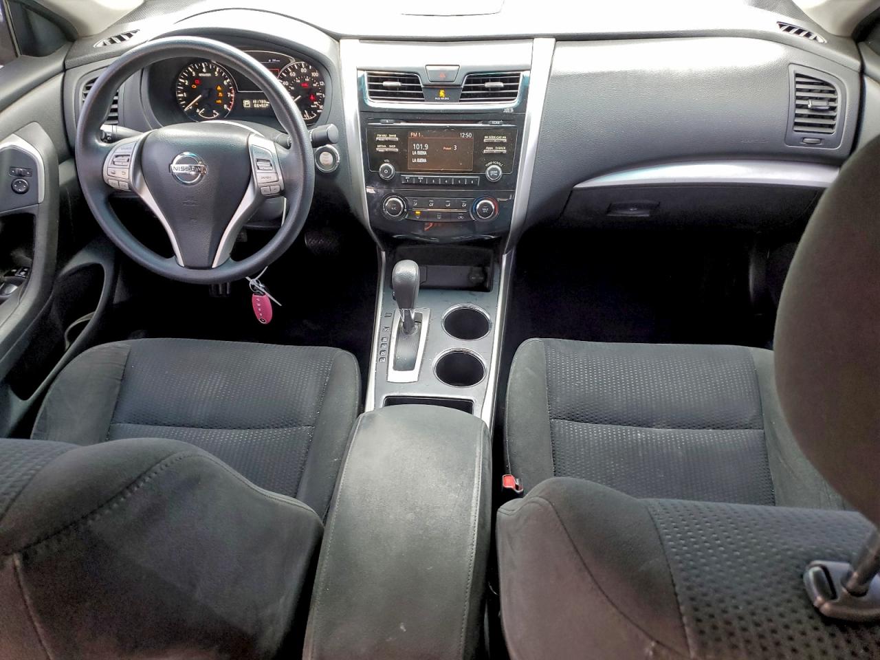 Nissan Altima 2.5 Image 8