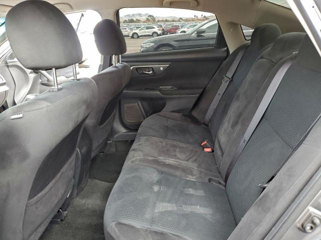 Nissan Altima 2.5 Image 4