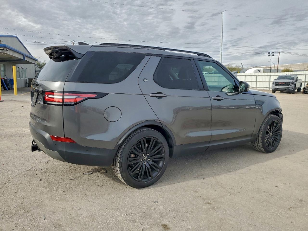Land Rover Discovery Hse Image 2