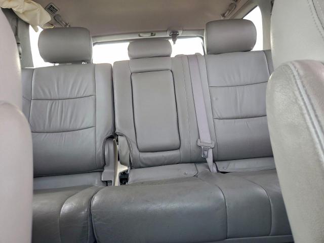 Toyota Sequoia Sr5 Image 5