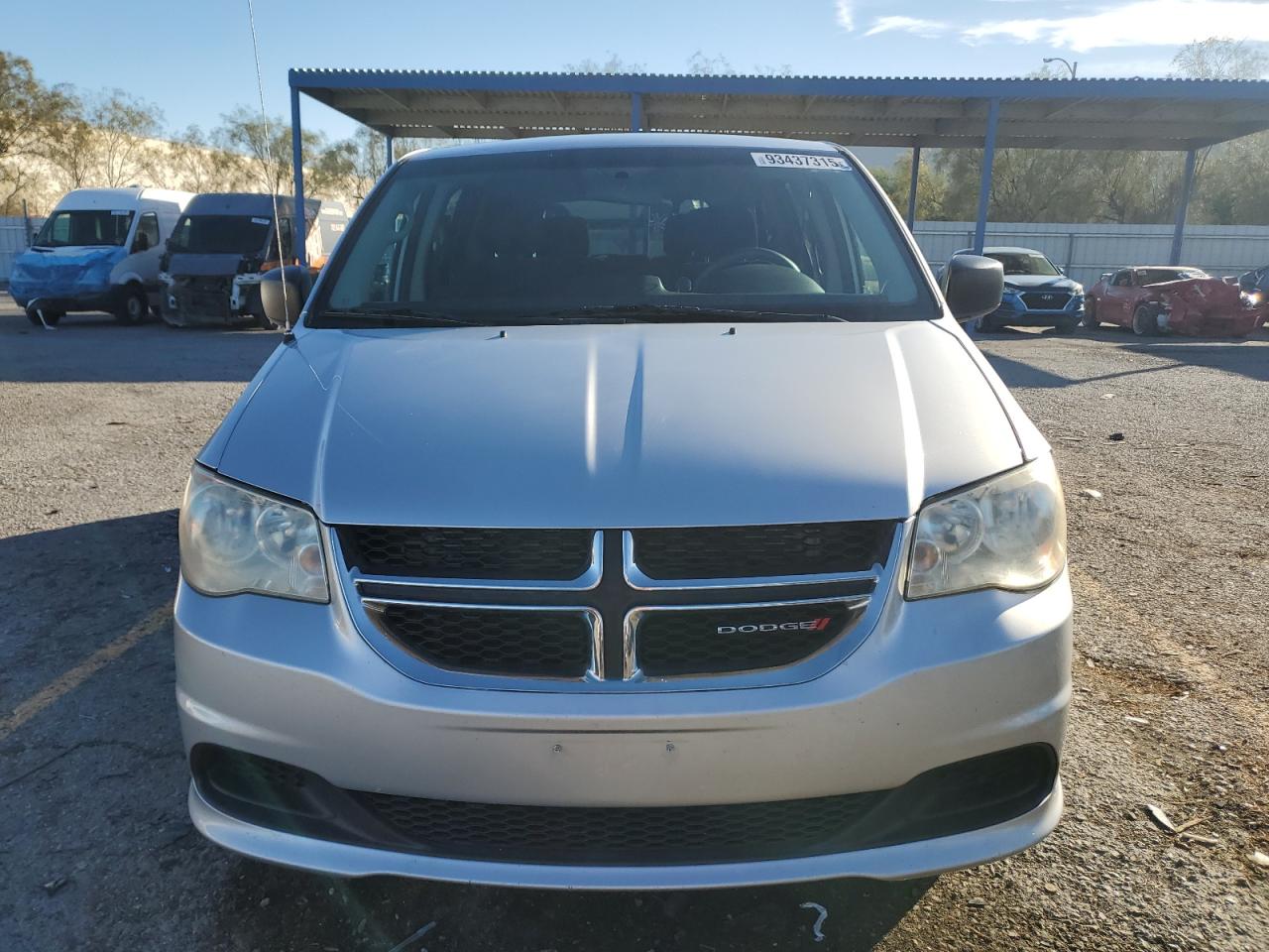 Dodge Caravan Se Image 3