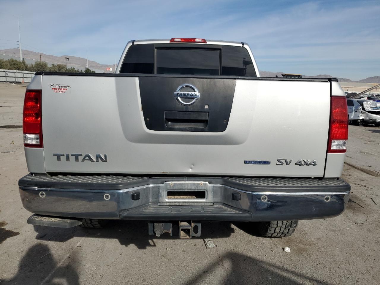 Nissan Titan S Image 3