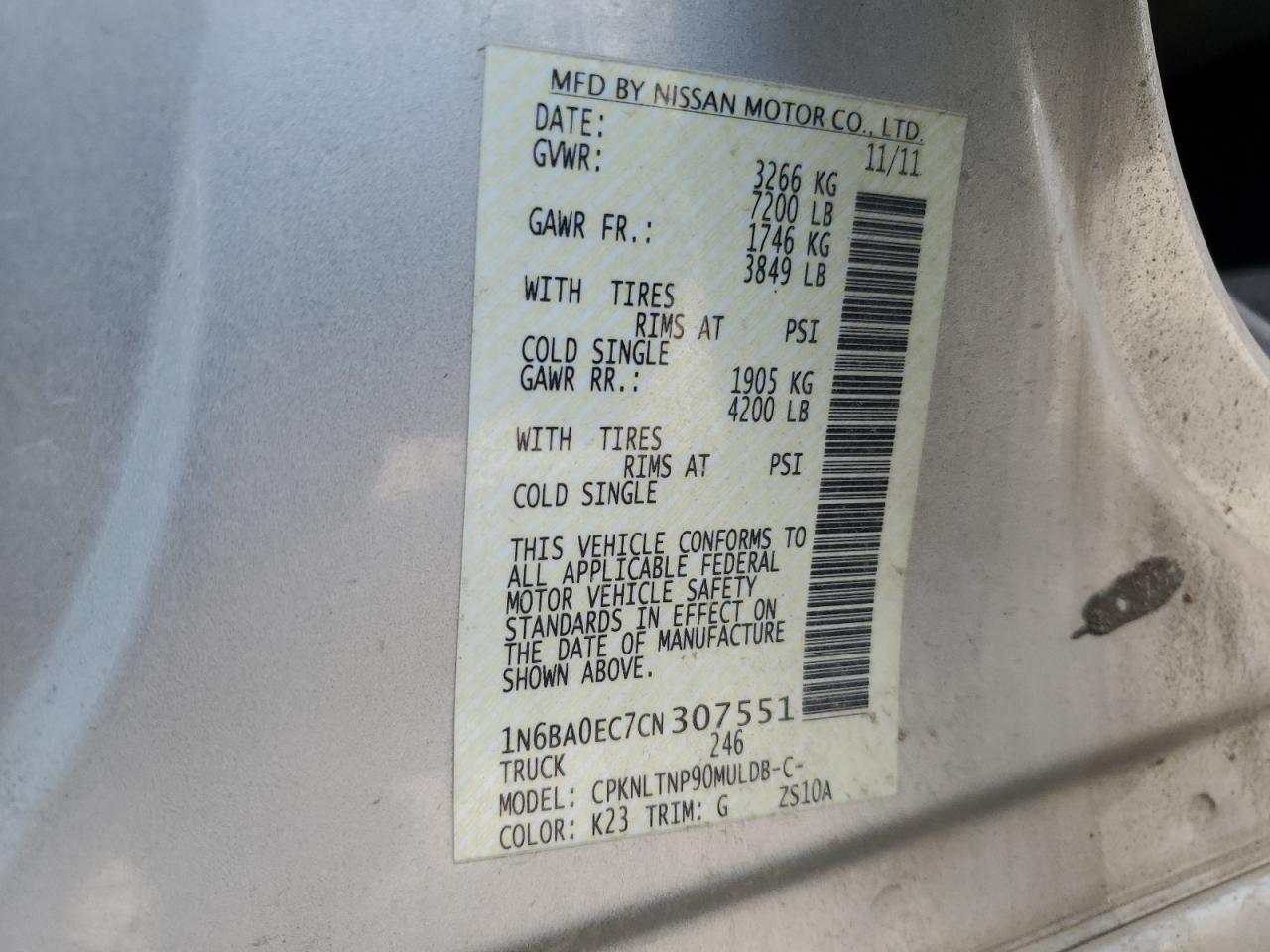 Nissan Titan S Image 9