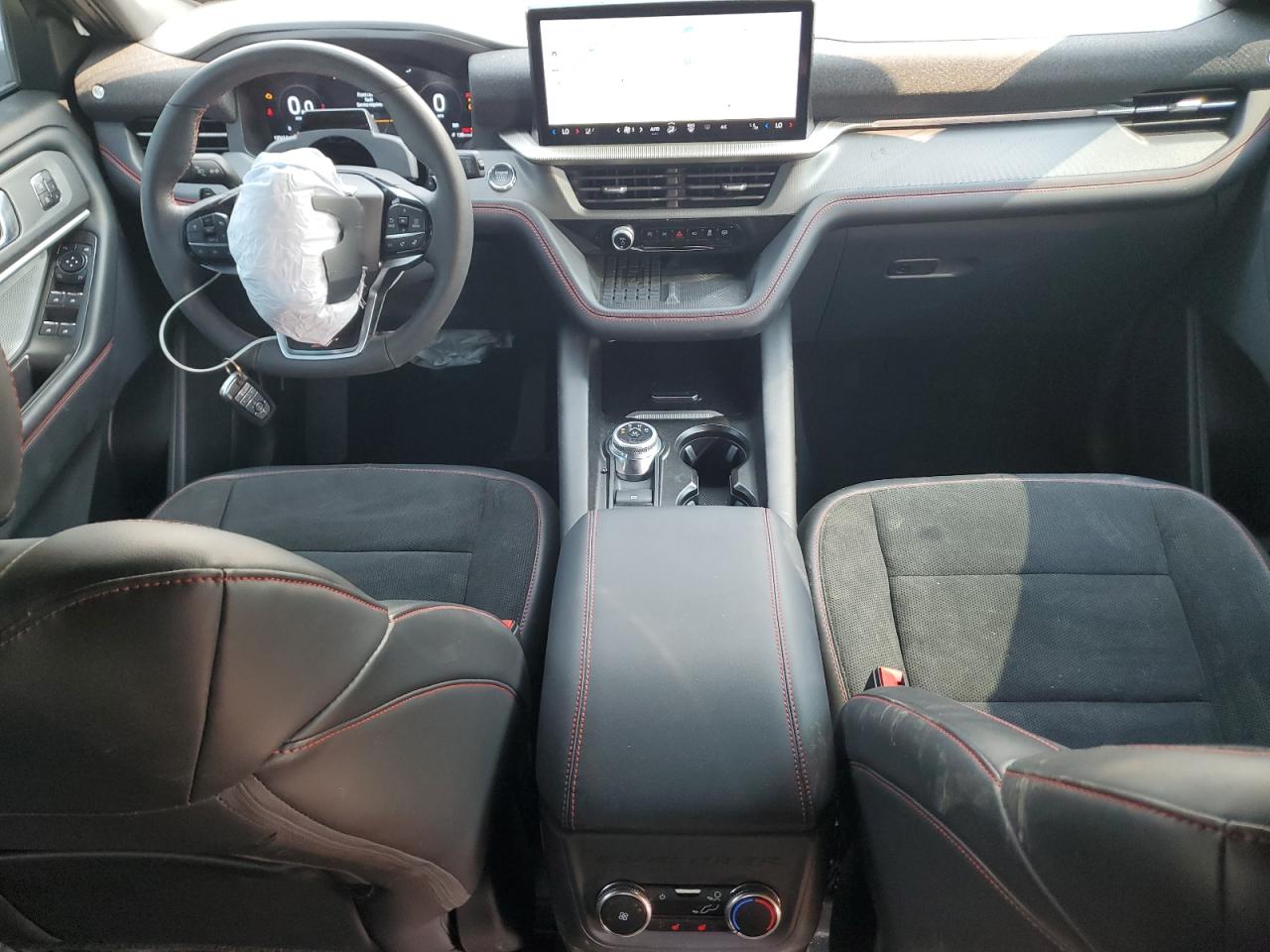 Ford Explorer St Image 8