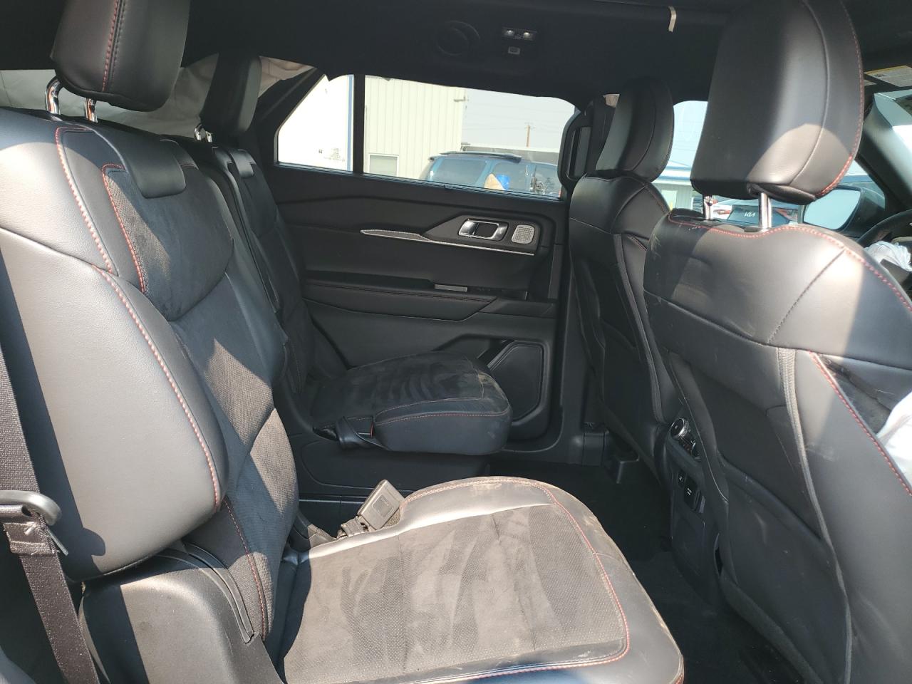 Ford Explorer St Image 3