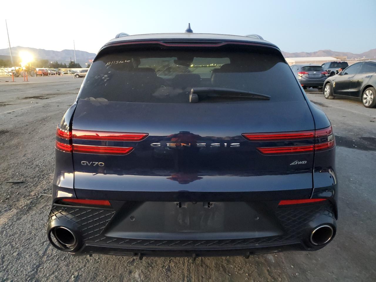 Genesis Gv70 Base Base Image 11