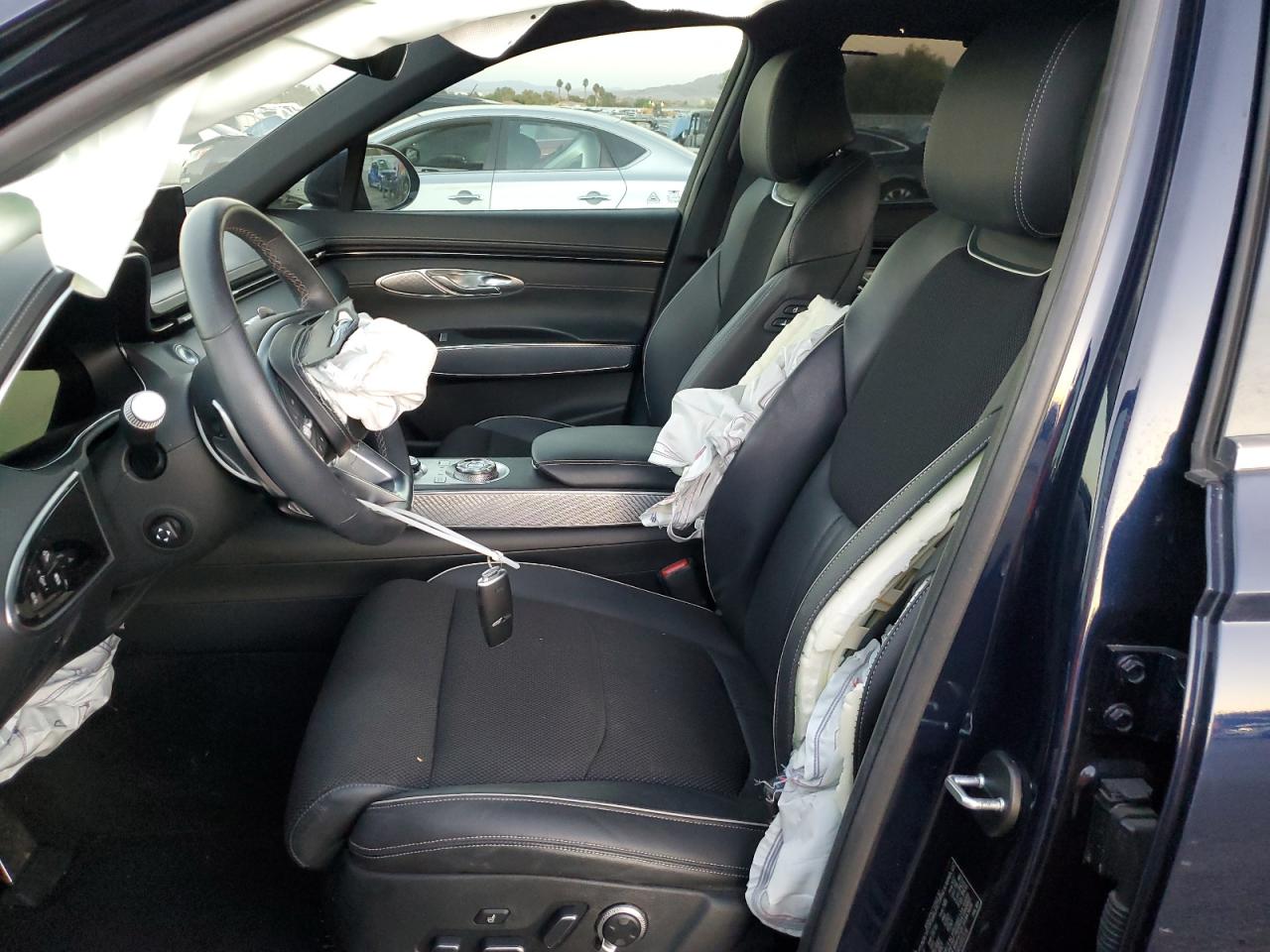 Genesis Gv70 Base Base Image 4