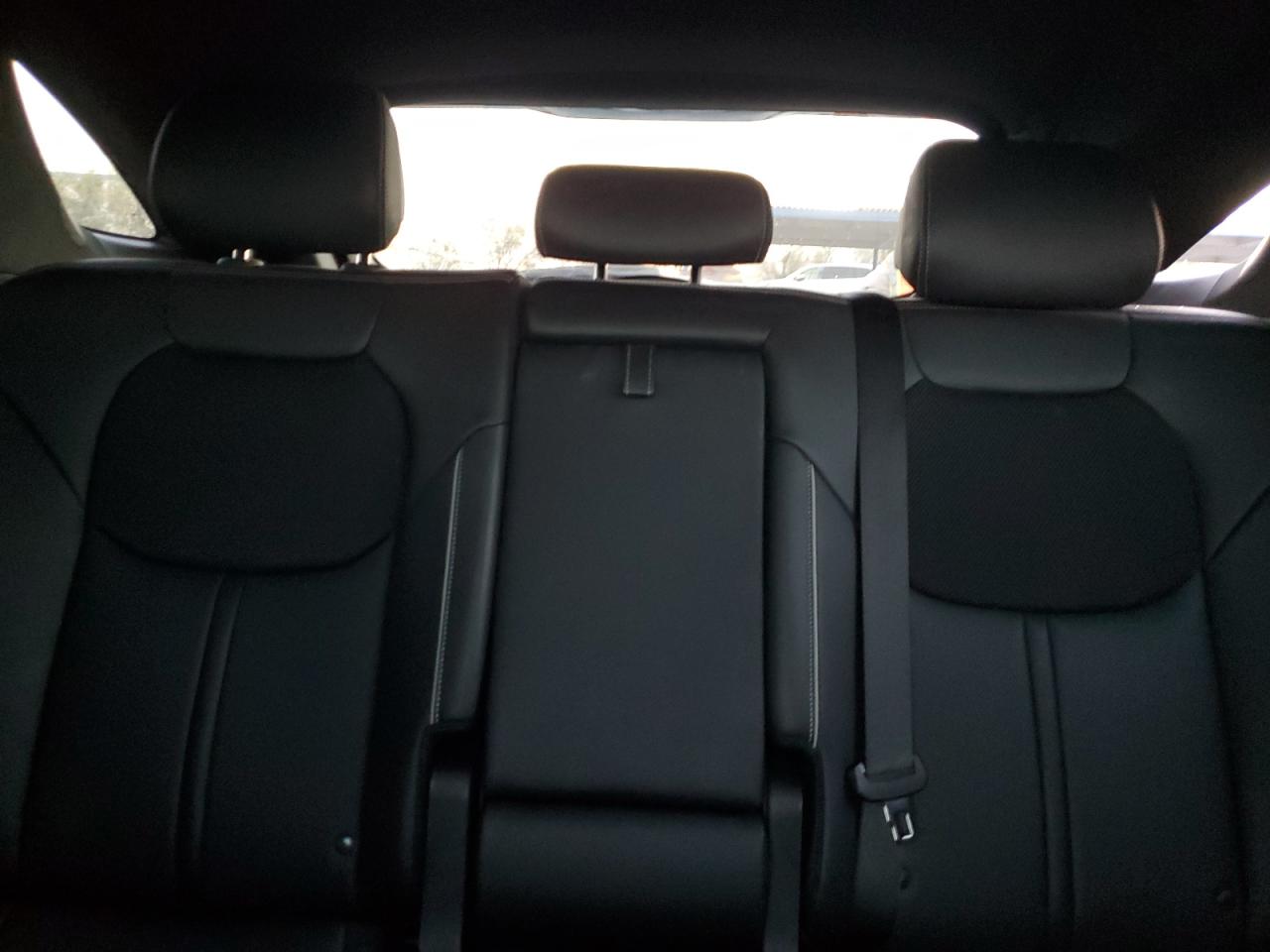 Genesis Gv70 Base Base Image 5