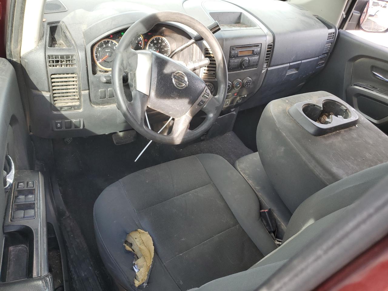 Nissan Titan S Image 7