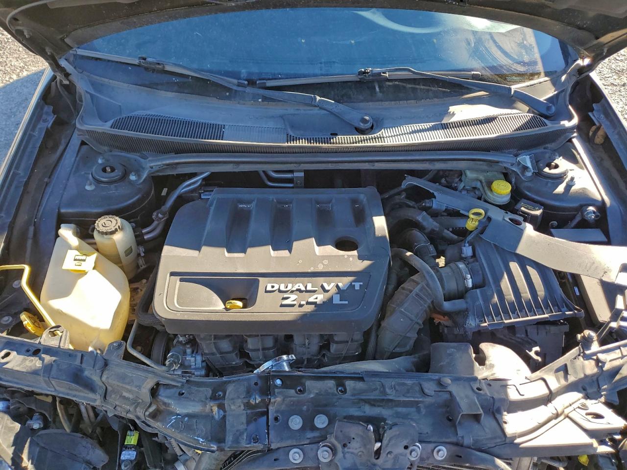 Chrysler 200 Lx Image 8