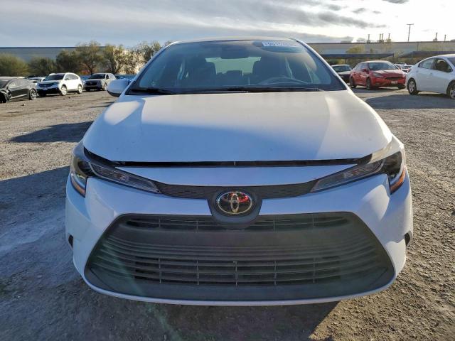 Toyota Corolla Le Image 5