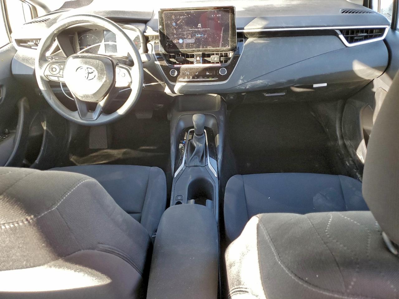 Toyota Corolla Le Image 12