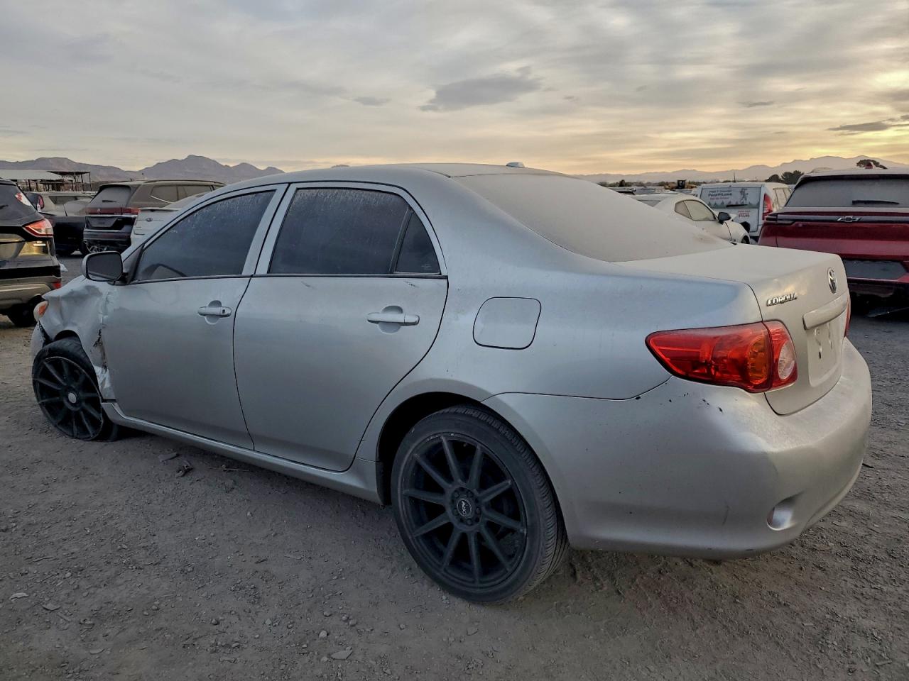 Toyota Corolla Base Image 11