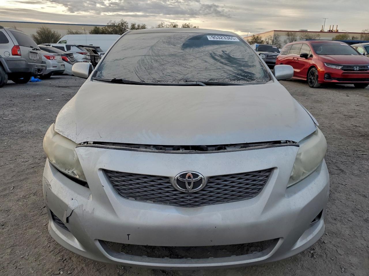 Toyota Corolla Base Image 8