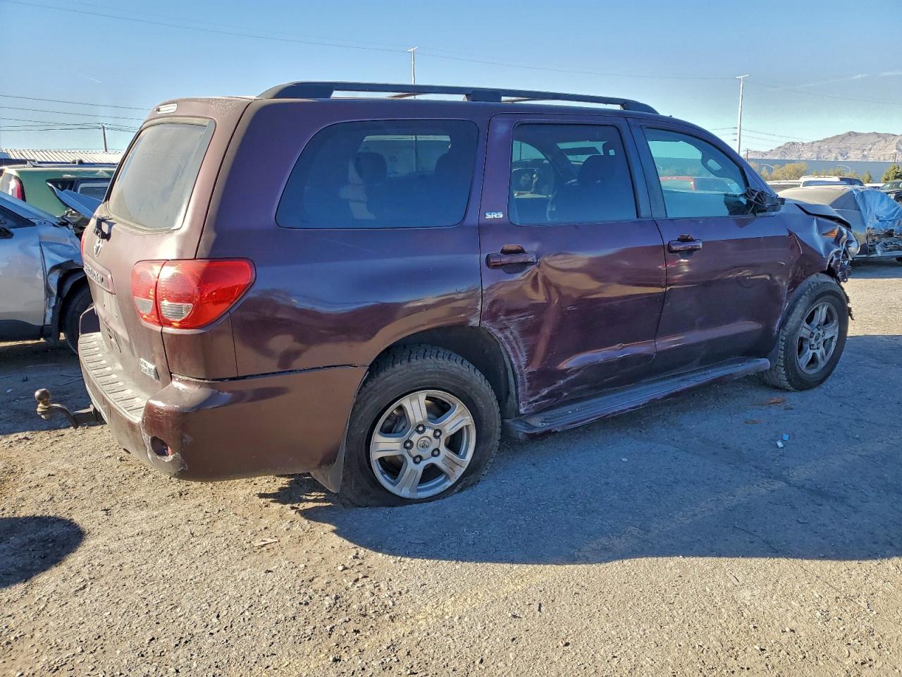 Toyota Sequoia Sr5 Image 2