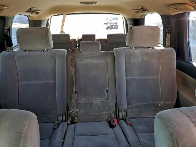 Toyota Sequoia Sr5 Image 8