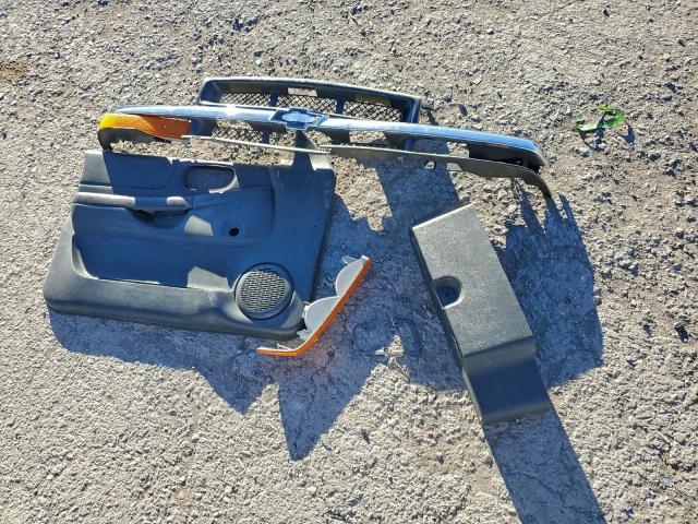 Chevrolet S-10 S10 Image 11