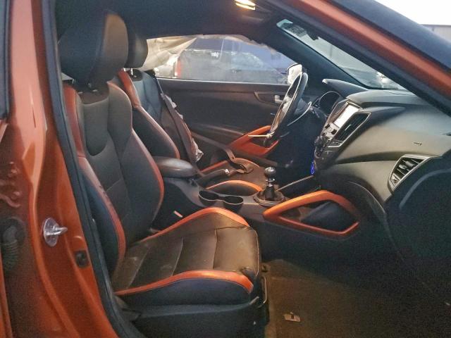 Hyundai VELOSTER Turbo Image 10