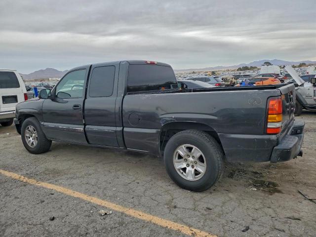 GMC Sierra C1500 Image 4