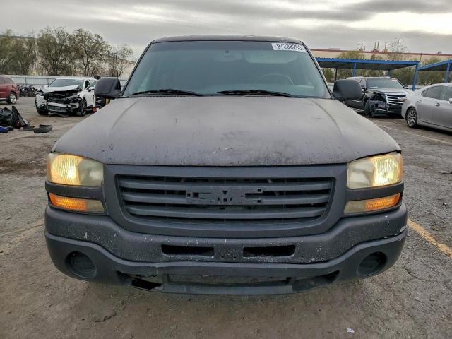 GMC Sierra C1500 Image 2