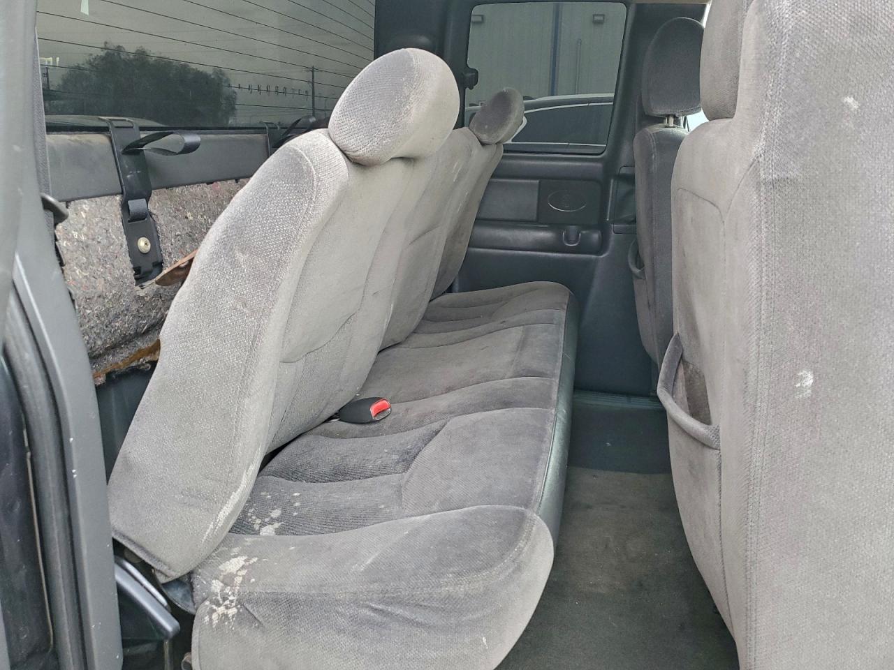 GMC Sierra C1500 Image 9