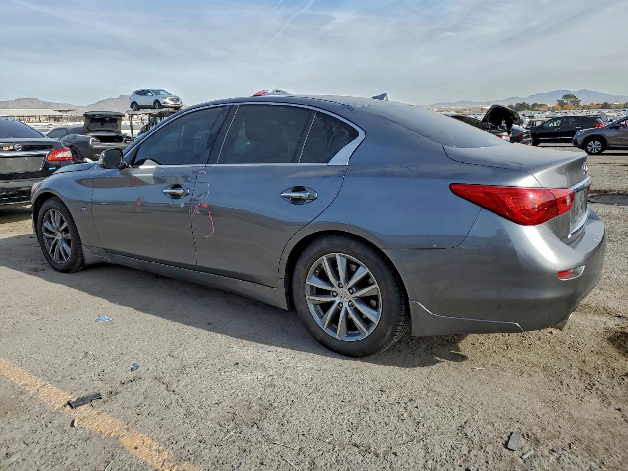 INFINITI Q50 Base Image 7