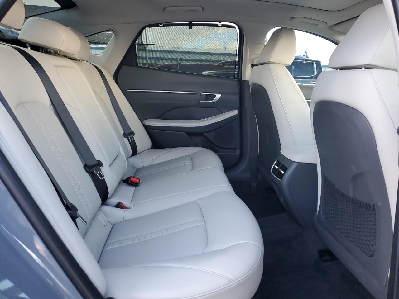 Hyundai SONATA Hybrid Image 6