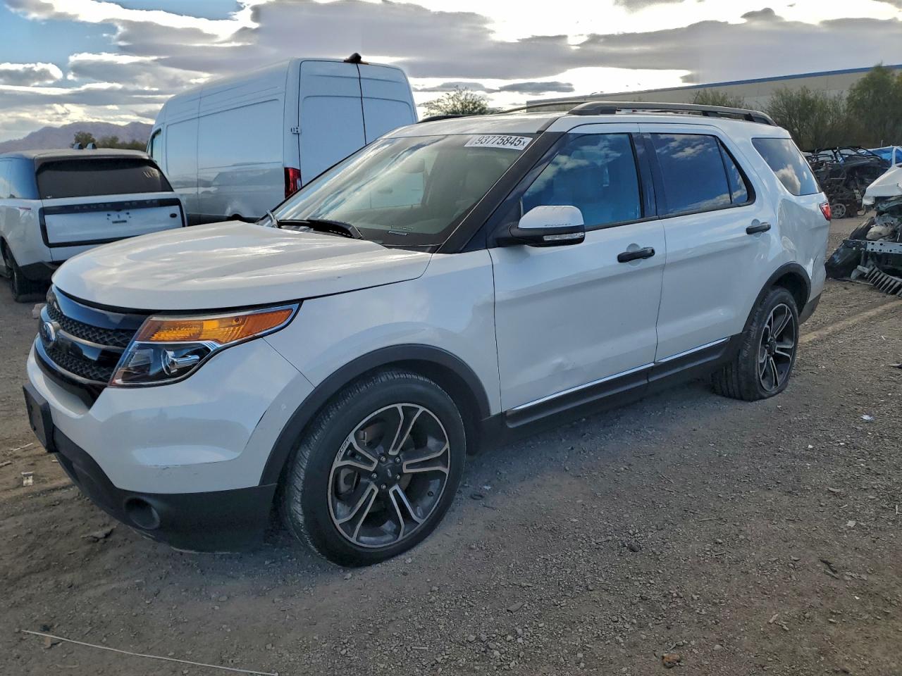Ford Explorer Limited Image 1