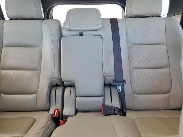 Ford Explorer Limited Image 5