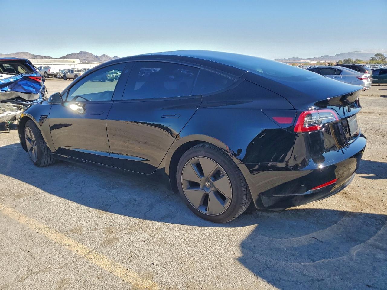 Tesla Model 3 Image 5