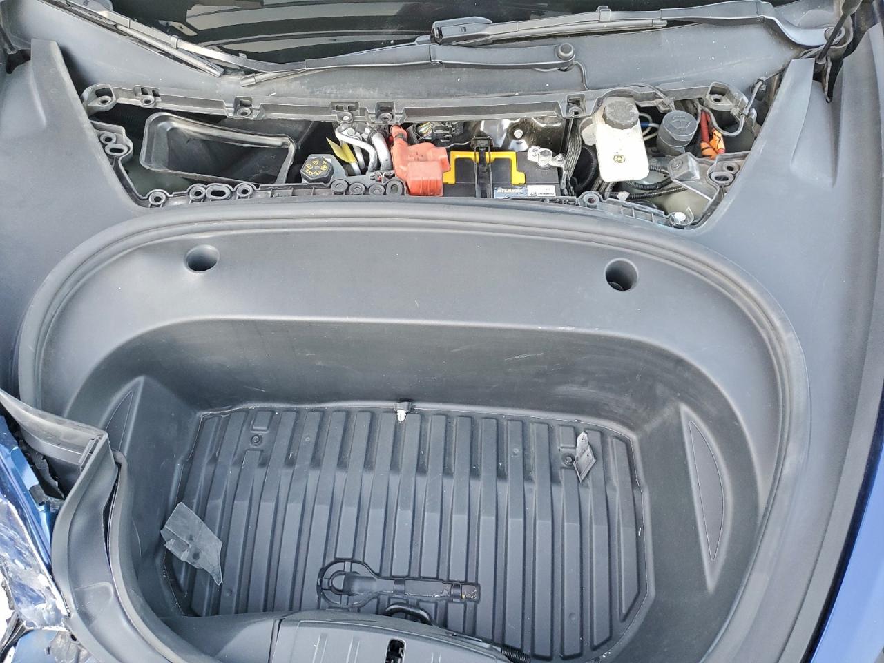 Tesla Model 3 Image 2