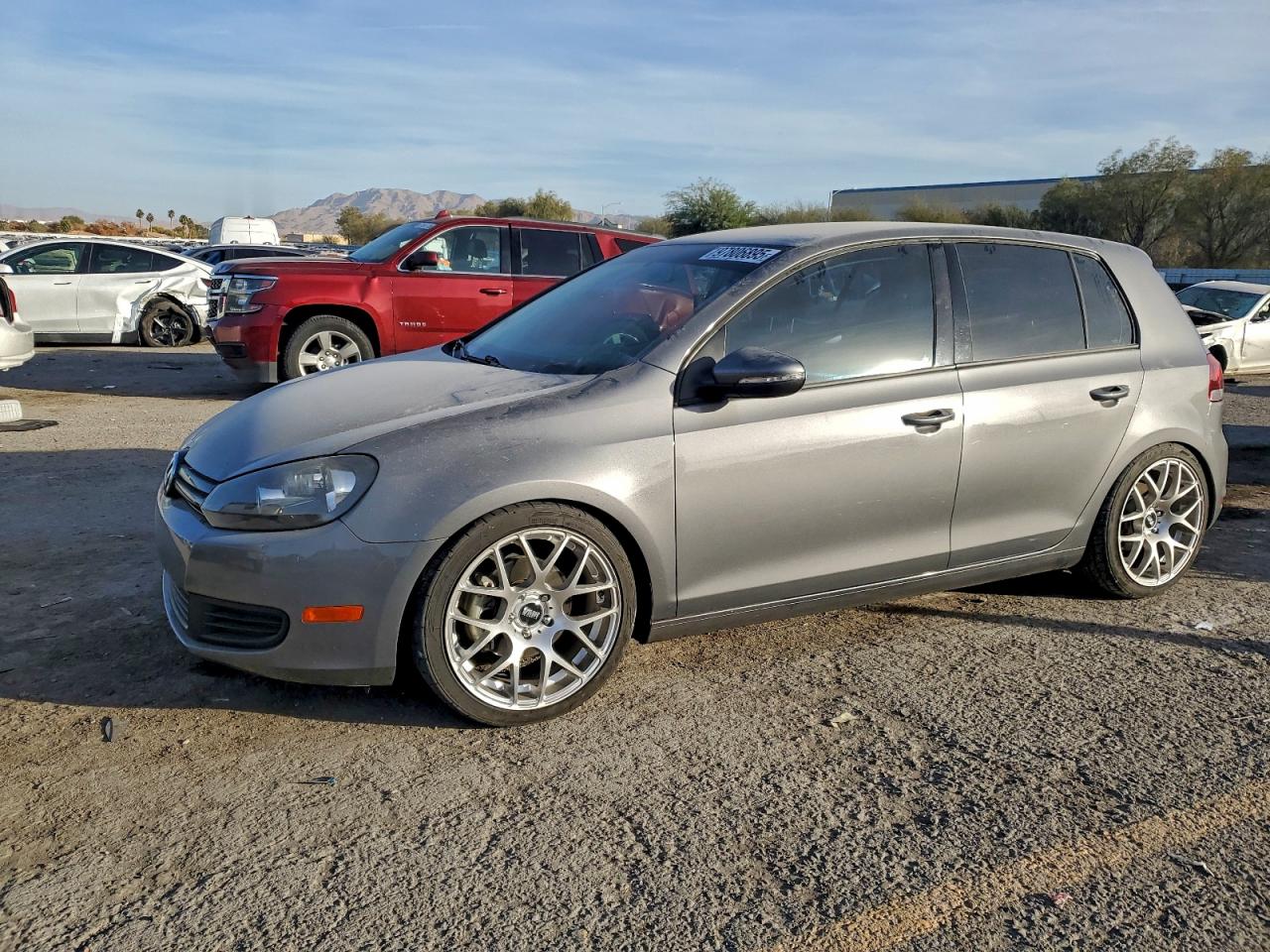 Volkswagen Golf Image 1