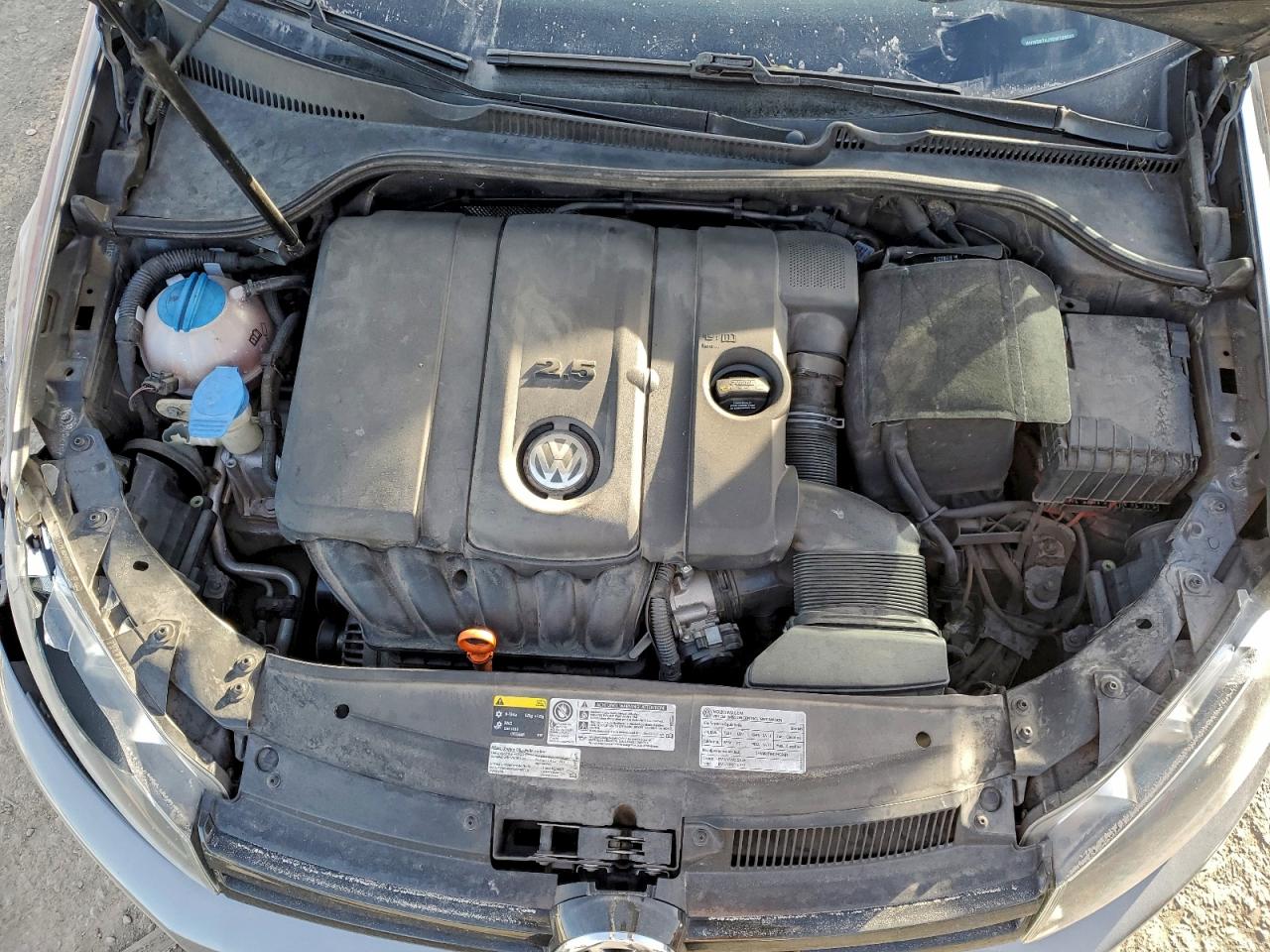 Volkswagen Golf Image 11