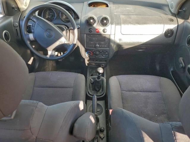 Chevrolet Aveo Base Image 6