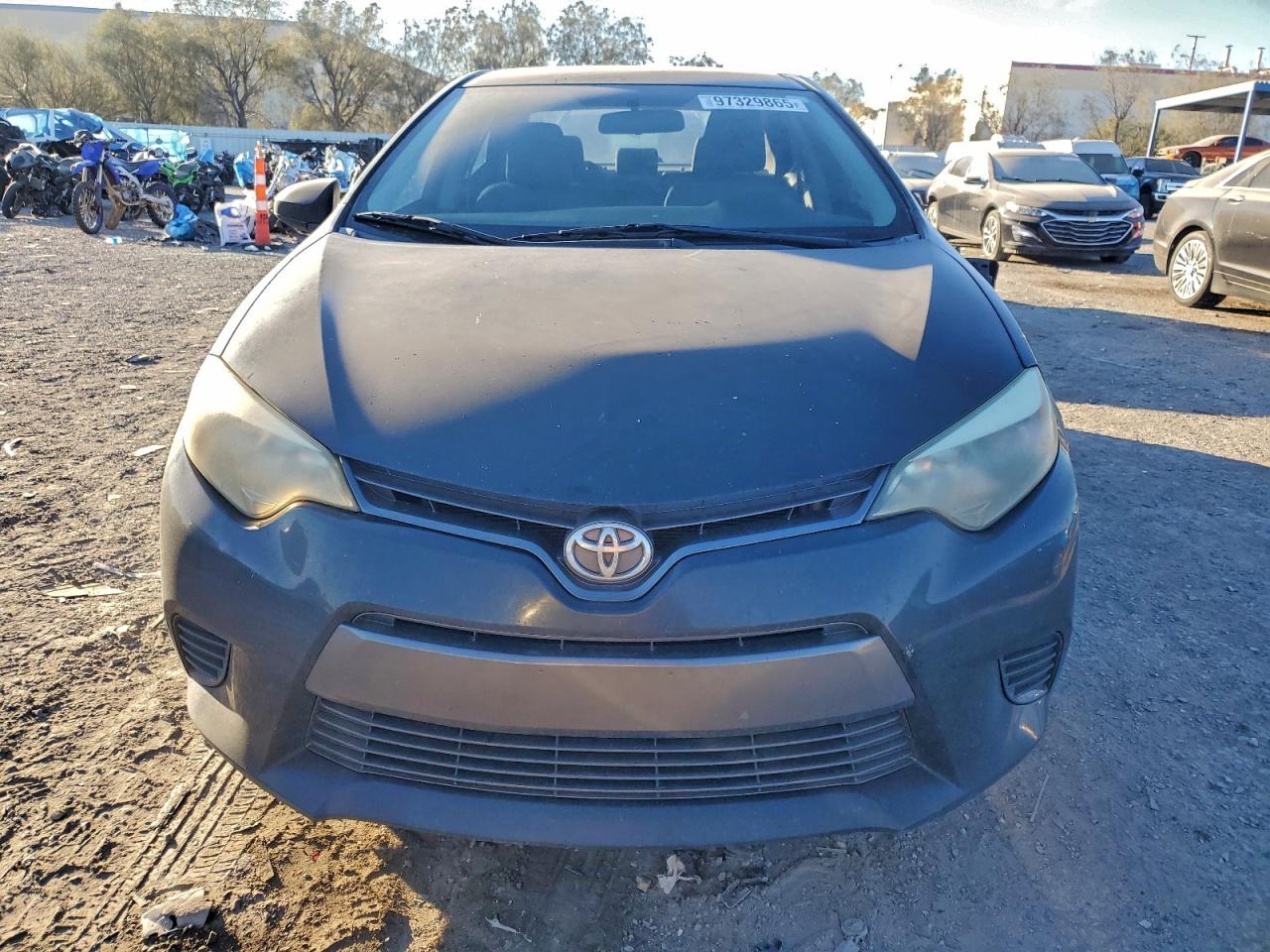 Toyota Corolla L Image 3