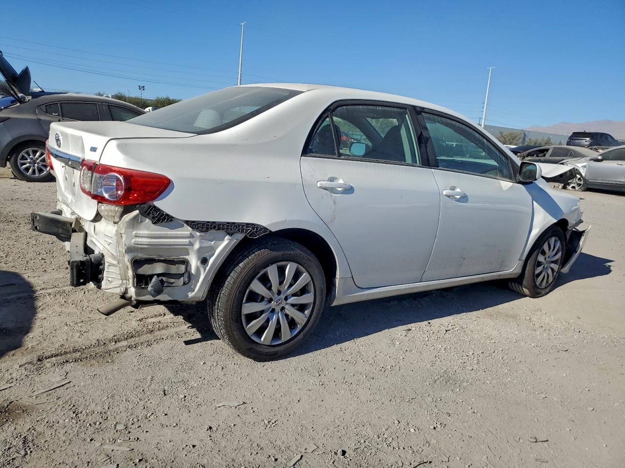 Toyota Corolla Base Image 4